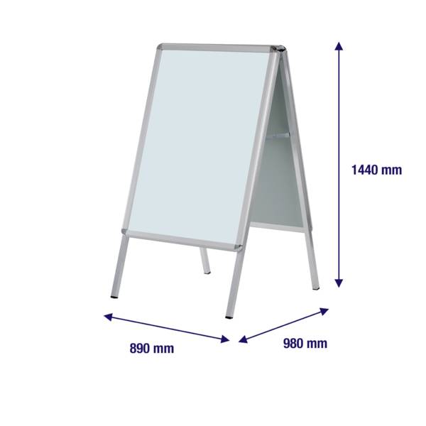 Ein klappbares Werbeschild mit einer weißen Oberfläche. Maße sind 1440 mm Höhe, 980 mm Tiefe und 890 mm Breite.