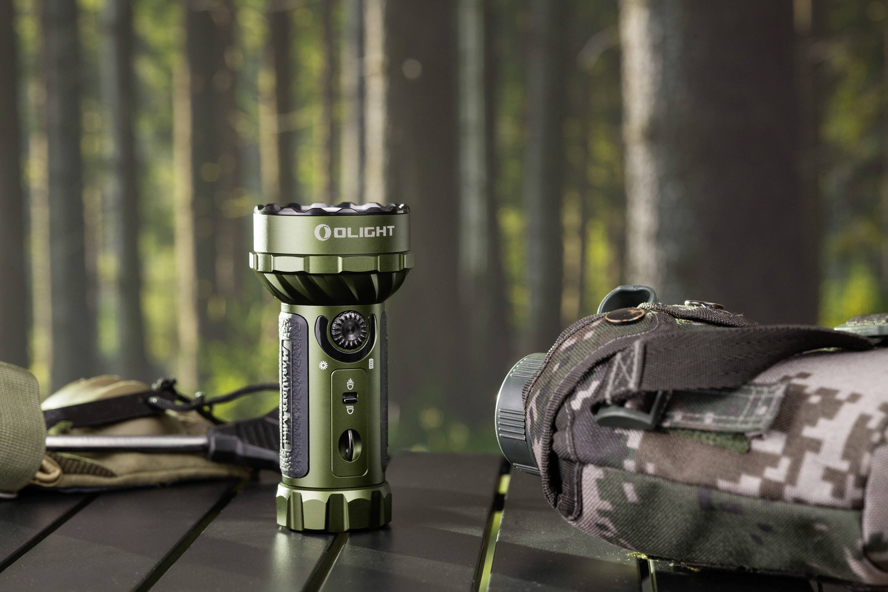 OLight Marauder Mini green LED Taschenlampe Große Reichweite, IPX8 (wasserdicht) akkubetrieben 7000lm 462g