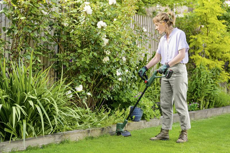 Bosch Home and Garden EasyGrassCut 18V-230 Akku Akku-Rasentrimmer 18V Schnittbreite (max.): 23cm