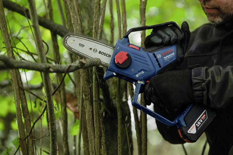 Bosch Professional 06008D7000 GKE 18V-15 Akku Akku-Hochentaster