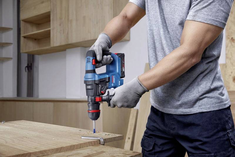 Bosch Professional GBH 18V-18 X ONECHUCK-Akku-Bohrhammer 18 V