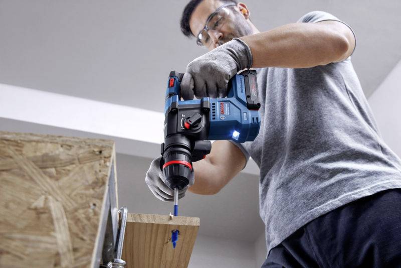 Bosch Professional GBH 18V-18 X ONECHUCK-Akku-Bohrhammer 18 V