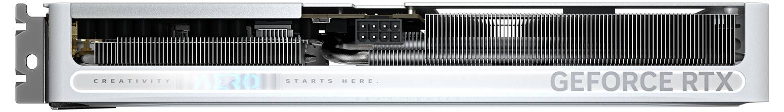 Eine silberne Grafikkarte mit dem Schriftzug 'GEFORCE RTX' und einem beleuchteten Logo. Sichtbar sind Kühlrippen und Anschlüsse.
