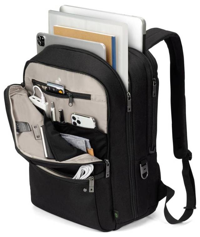 Ein geöffneter schwarzer Rucksack, der Gegenstände wie Laptop, Tablet, Notizbuch, Smartphone und Kabel organisiert zeigt.