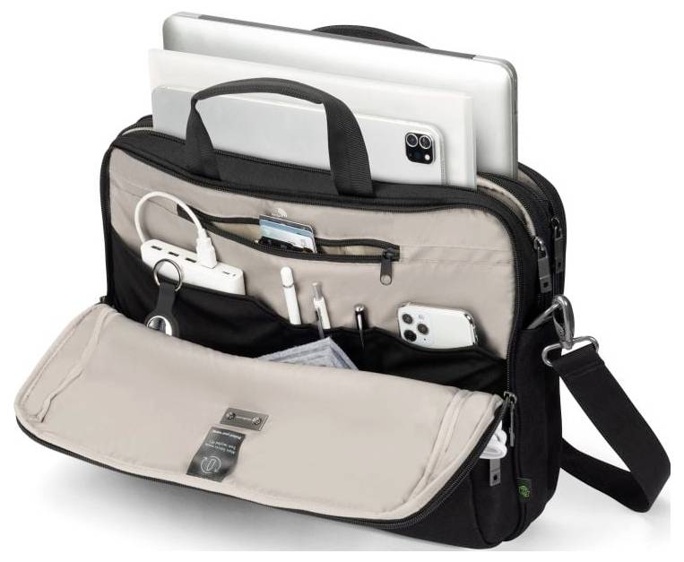 Eine geöffnete, schwarze Laptop-Tasche mit mehreren Fächern zeigt ein Laptop, ein Smartphone, Kabel, einen Adapter und Schreibutensilien.