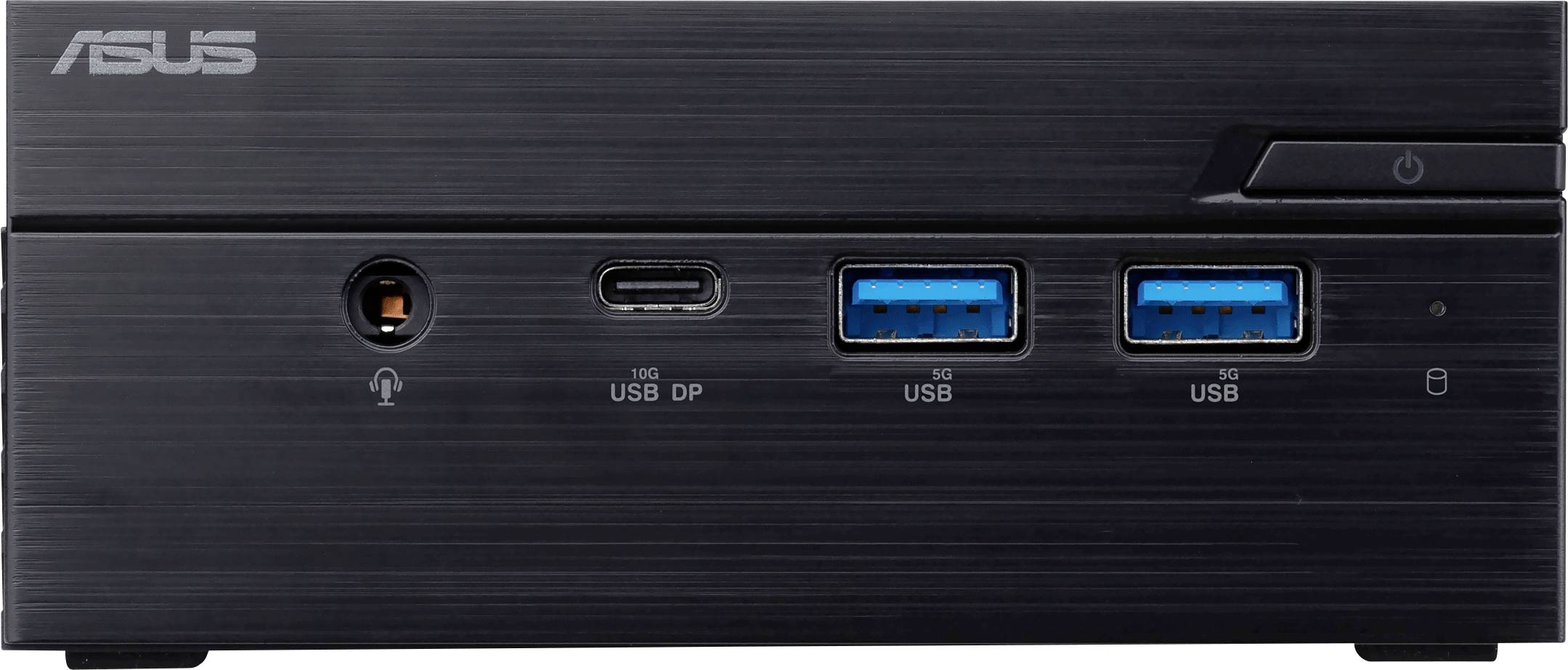 Ein schwarzer ASUS Mini-PC mit verschiedenen Anschlüssen: ein Kopfhöreranschluss, ein USB-C und zwei USB-A Eingänge.