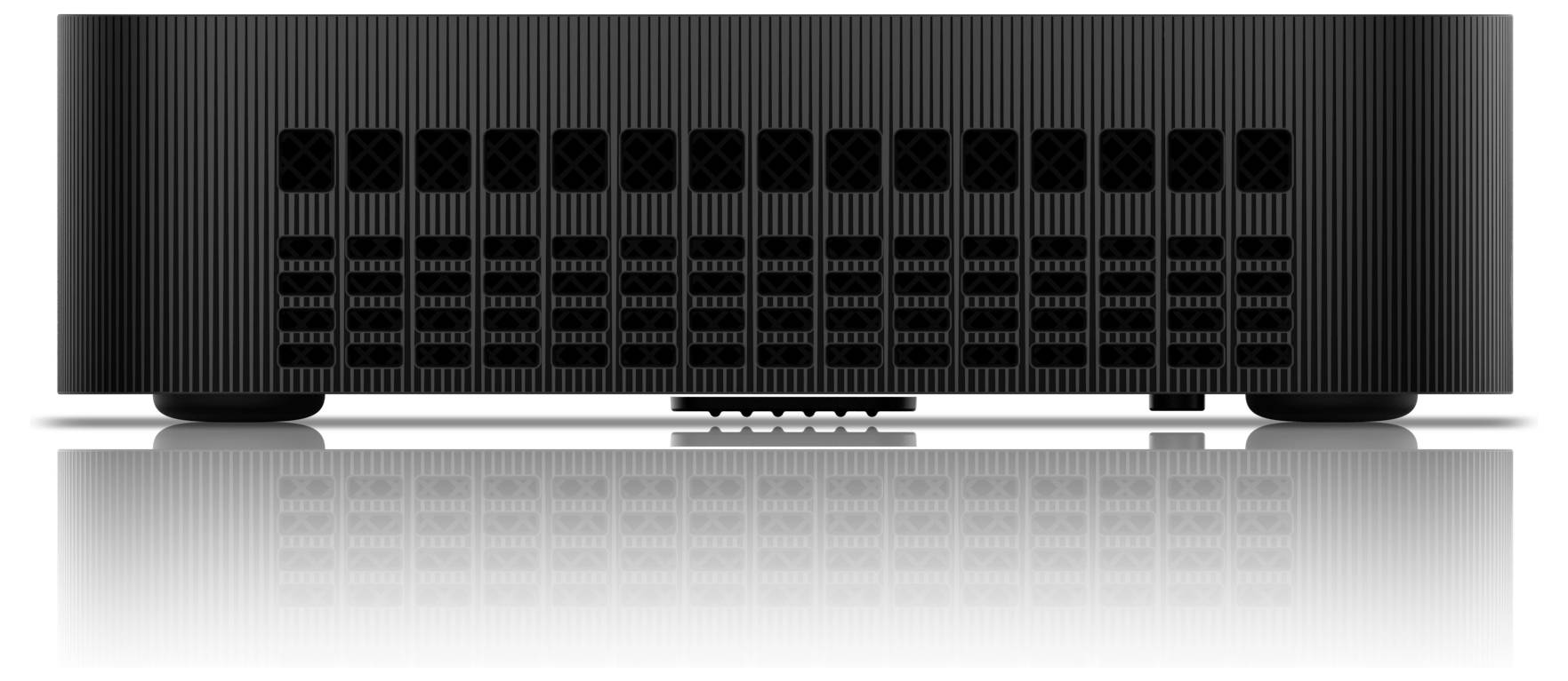 Ein schwarzes, geripptes Gerät mit mehreren Lüftungsöffnungen auf der Vorderseite, das auf einer reflektierenden Oberfläche steht.