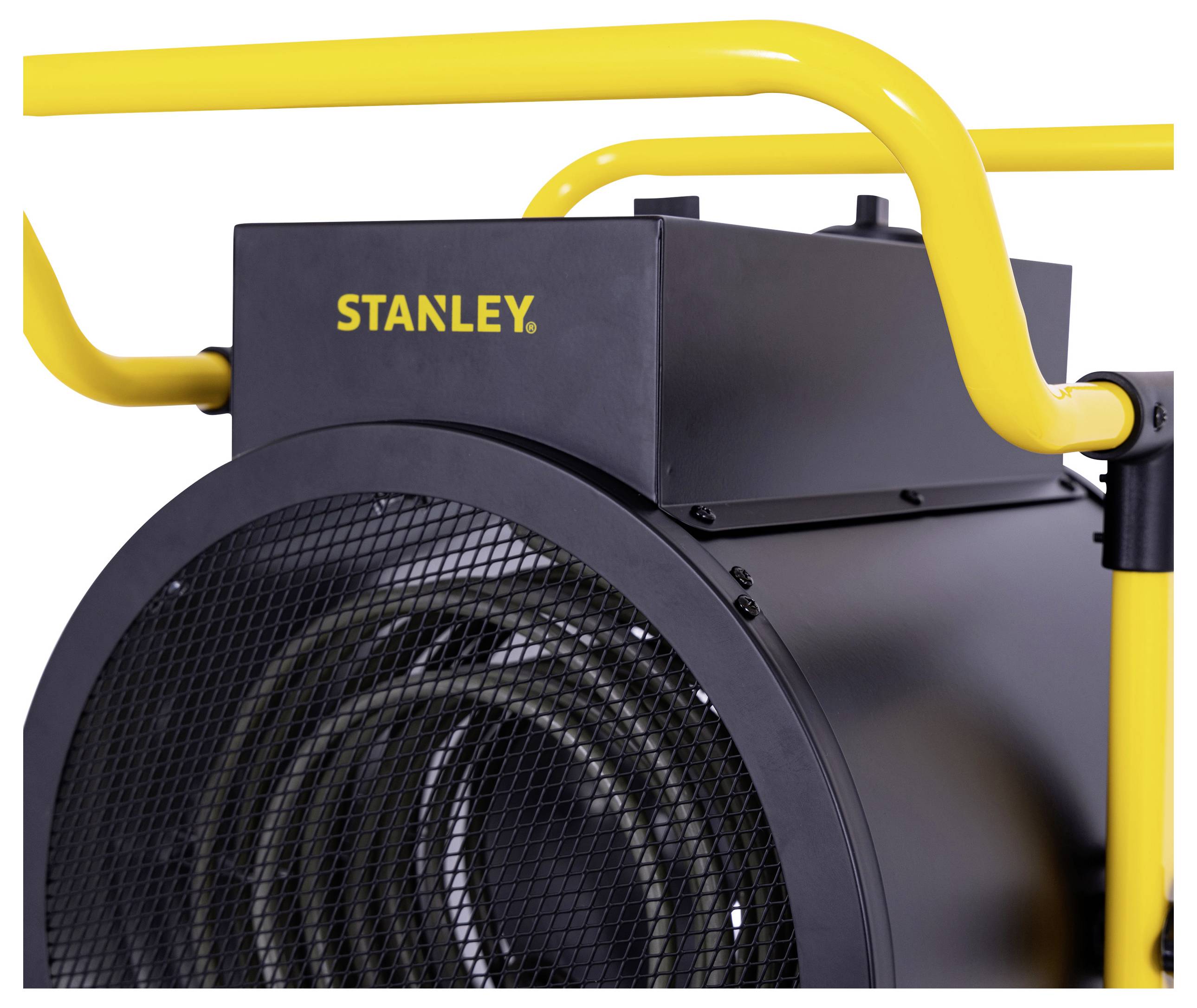 Ein großer industrieller Ventilator mit einem schwarzen Schutzgitter und gelbem Rahmen, mit der Aufschrift 