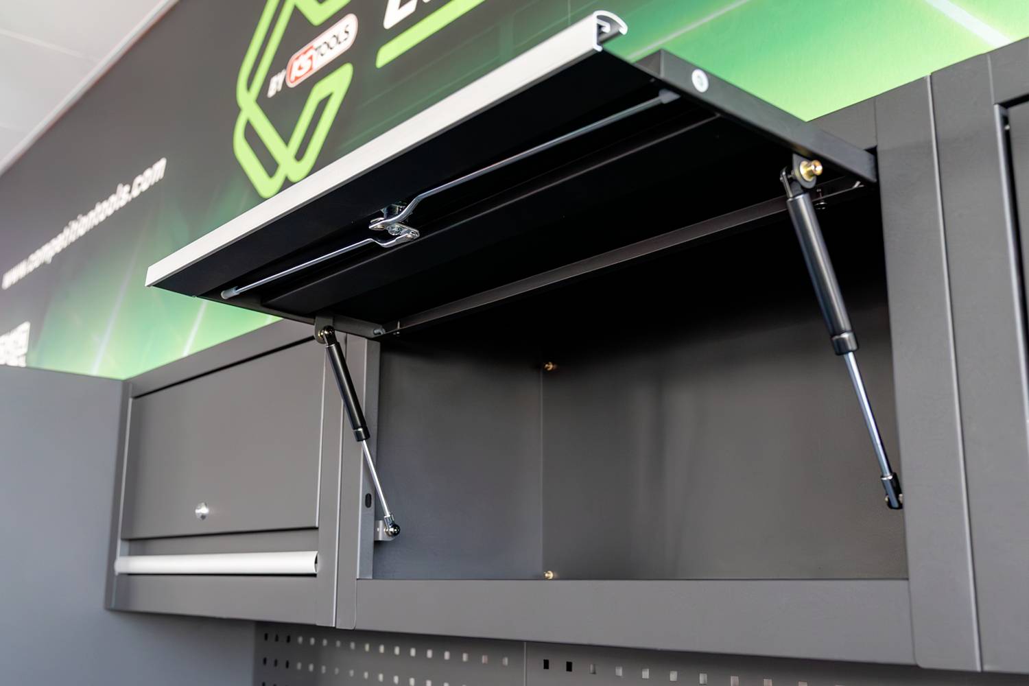 KS Tools 512.6000 COMPETITION Werkstatt-Schranksystem mit Edelstahlplatte