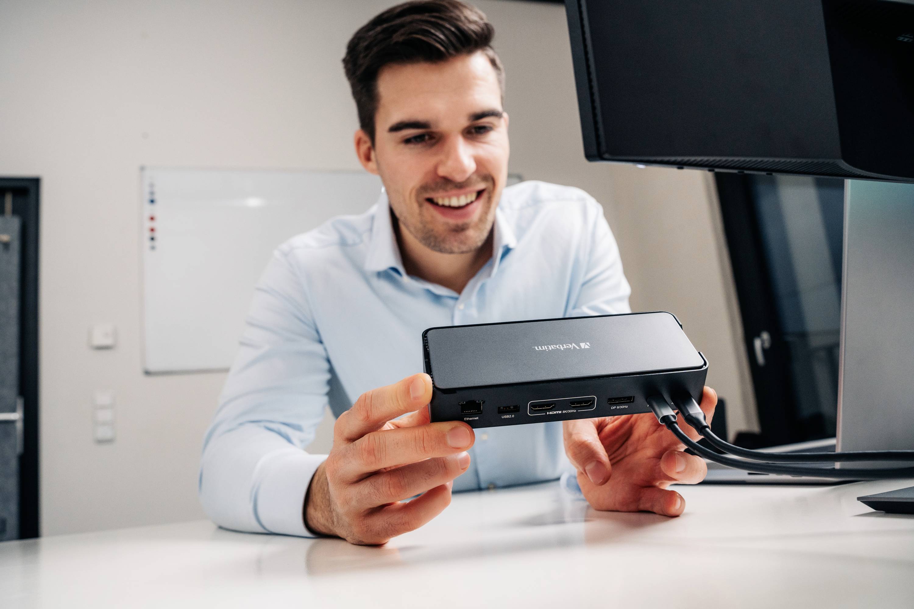 Verbatim USB-C® Dockingstation CDS-15 Passend für Marke Dockingstations: Universal USB-C® Power Delivery, integrierter Kartenleser