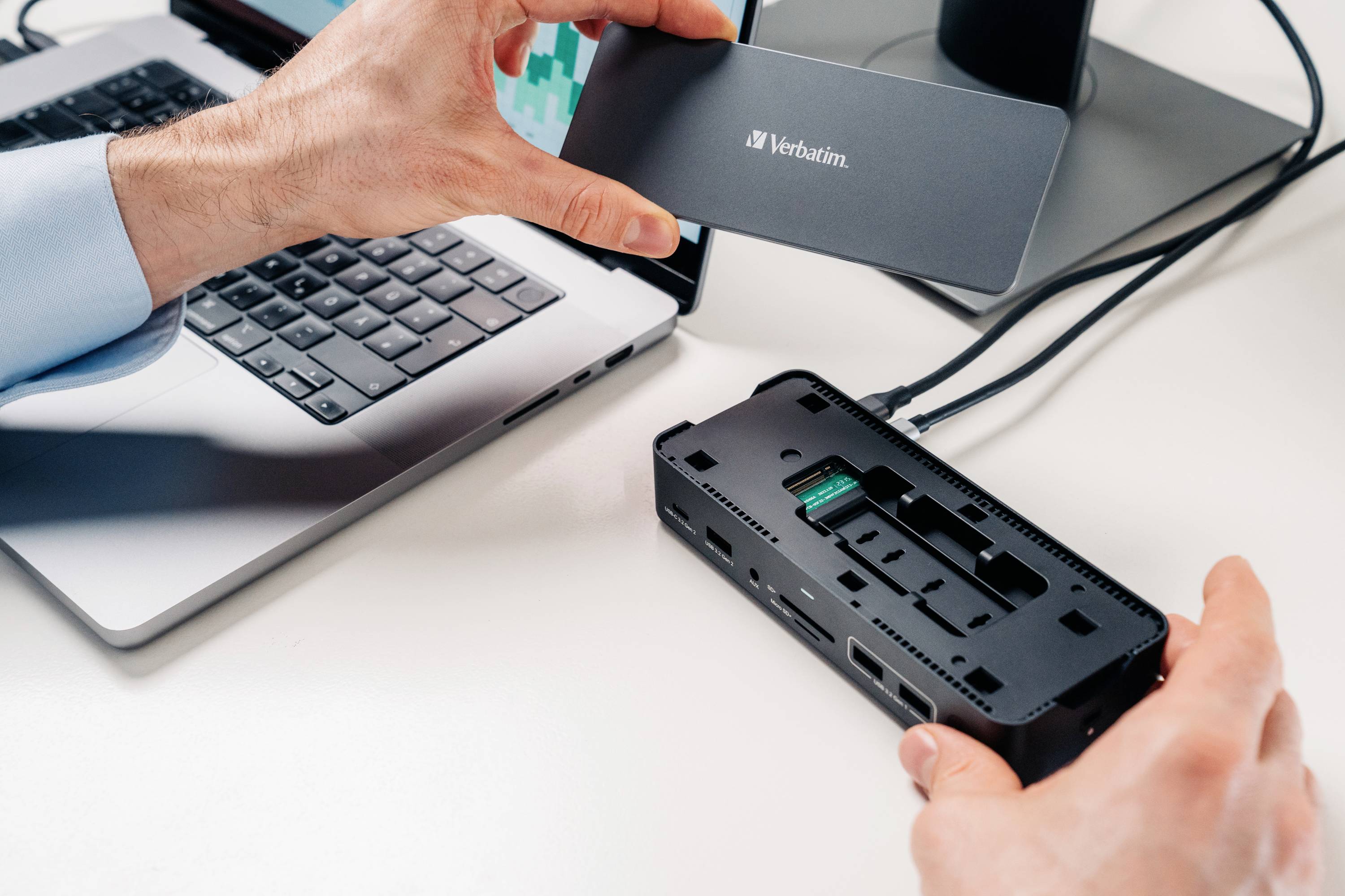 Verbatim USB-C® Dockingstation CDS-155 Passend für Marke Dockingstations: Universal M.2 SSD Steckplatz, USB-C® Power Delivery