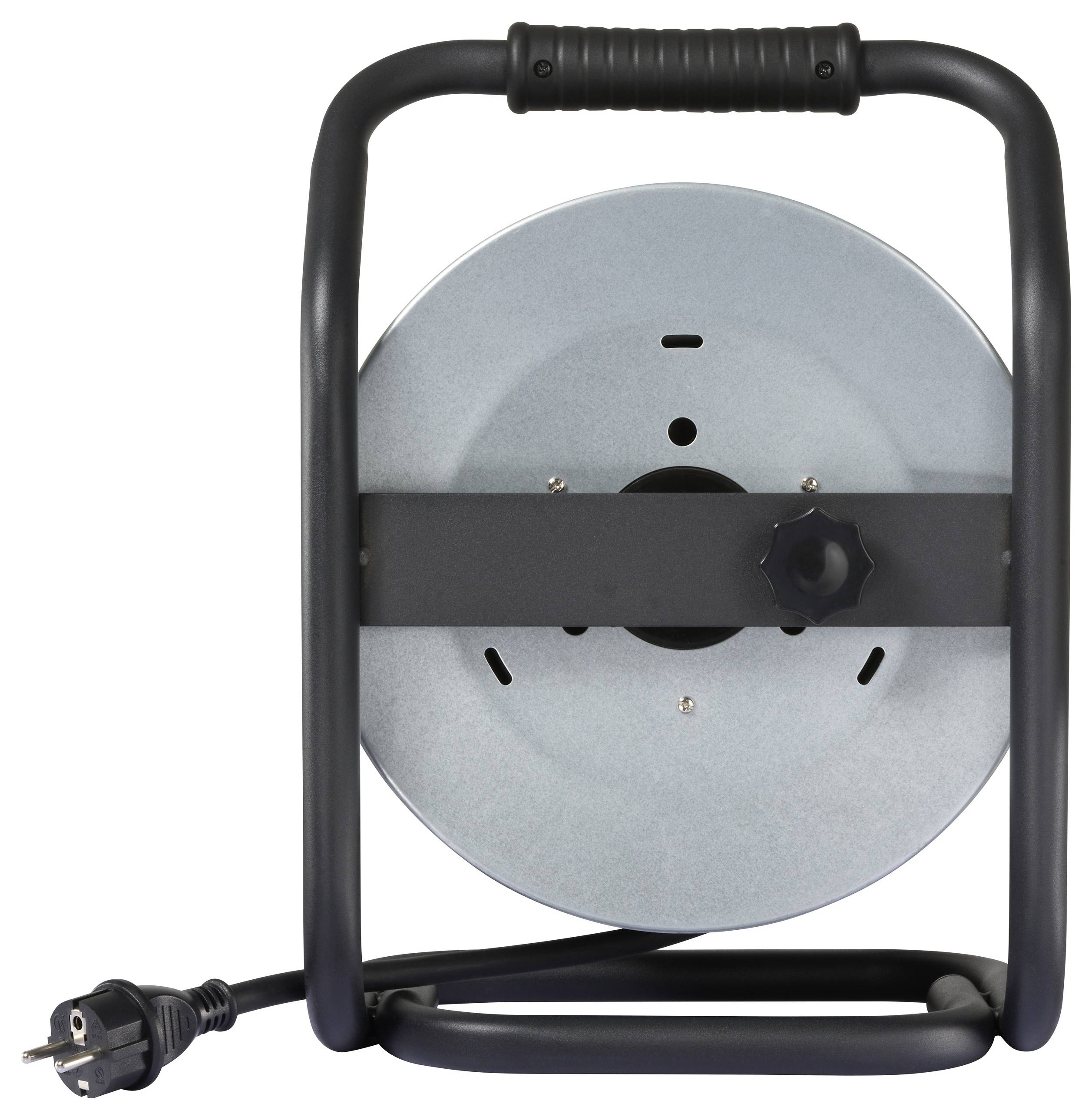 Eine Metalldrahtseilrolle mit einem schwarzen Griff und Sockel, eine leere Spule und ein Netzstecker, der an ein schwarzes Kabel auf dem Boden angeschlossen ist.