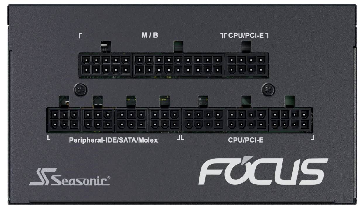 Seasonic Focus Netzteilrückseite mit modularen Anschlussports für Mainboard, CPU/PCI-E, Peripherie-IDE/SATA/Molex.