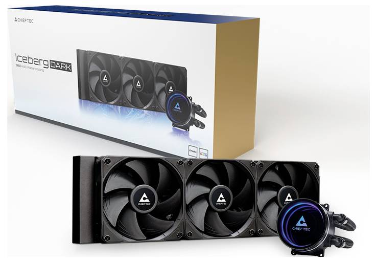 Kühlungssystem 'Deeptec Iceberg Dark' in Verpackung. Drei Lüfter und Pumpeneinheit mit Deeptec-Logo sichtbar.