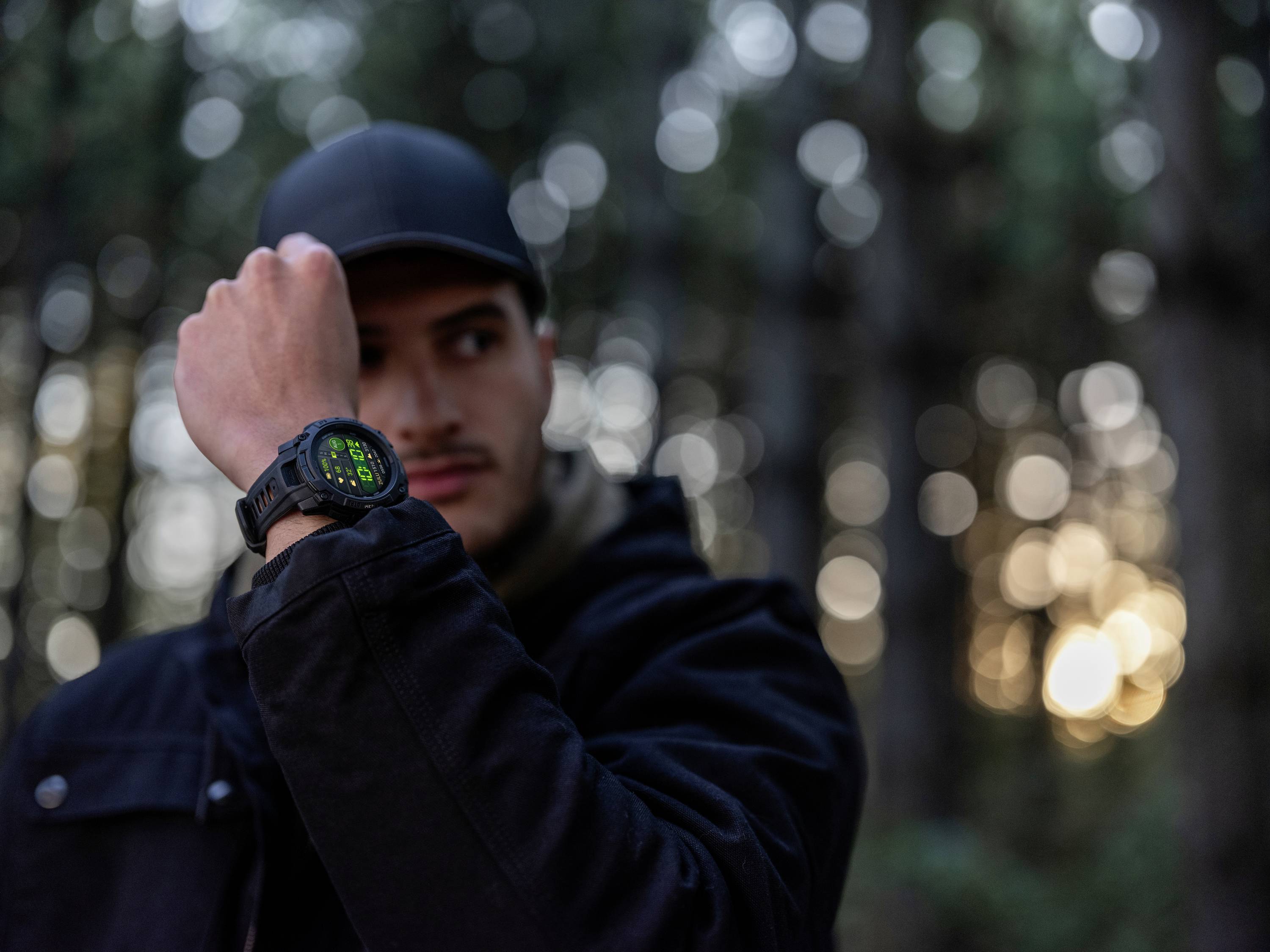 Garmin INSTINCT® 3 AMOLED Tactical Edition Smartwatch 50mm Schwarz