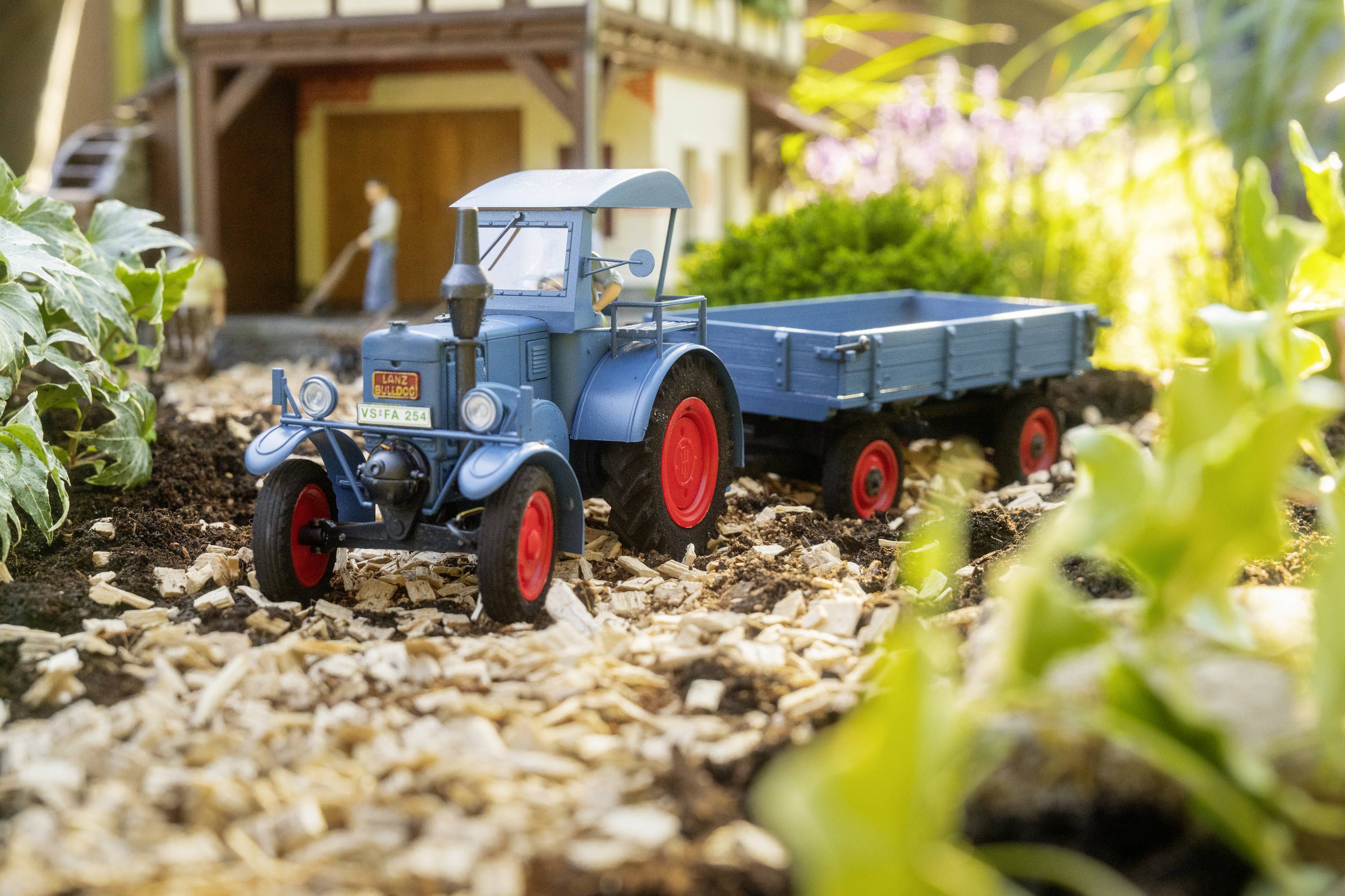 Faller 331620G Landwirtschafts Modell Lanz Bulldog mit Anhänger