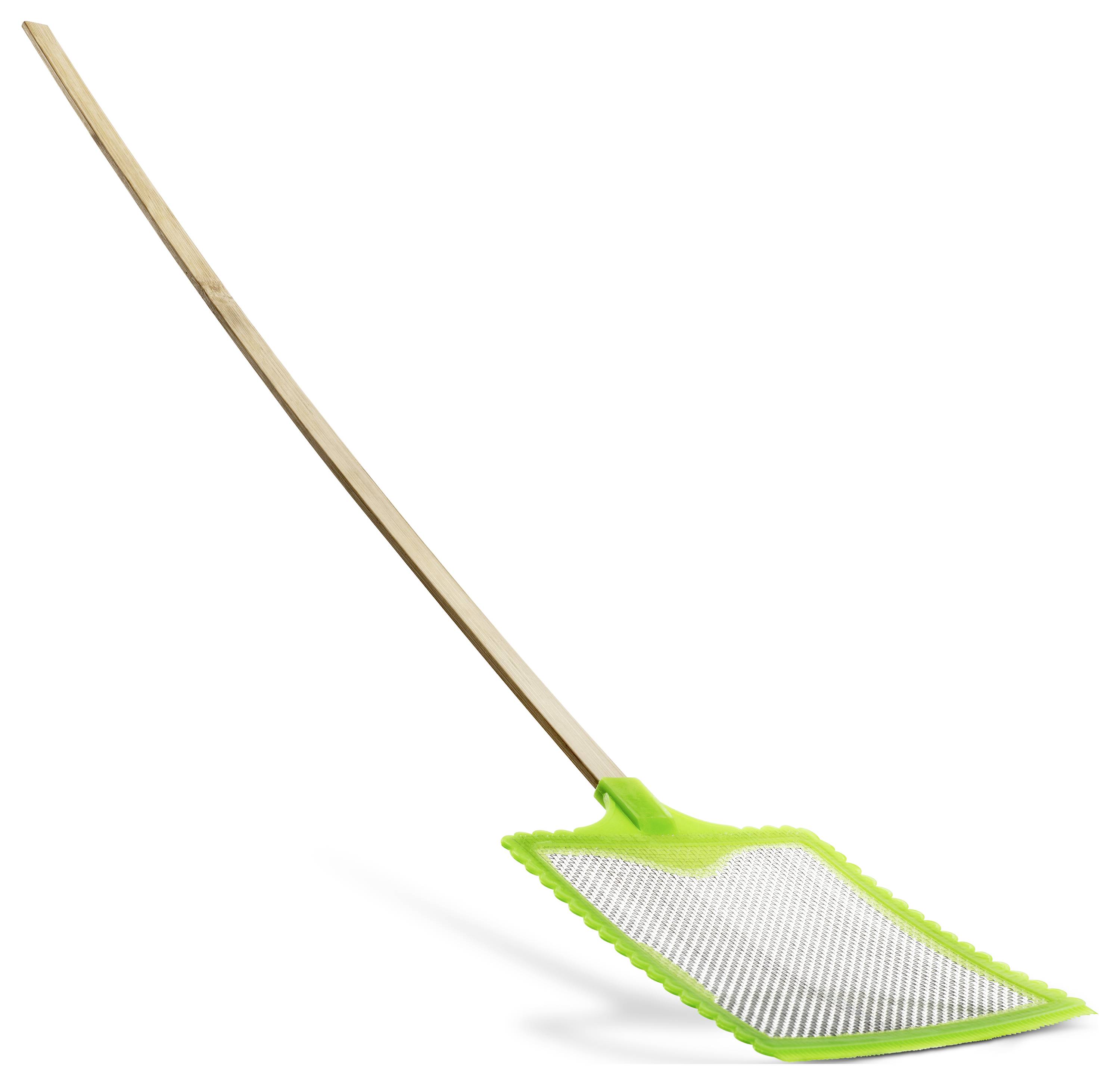 Grüner Fliegenfänger mit langem Holzgriff, auf weißem Hintergrund.
