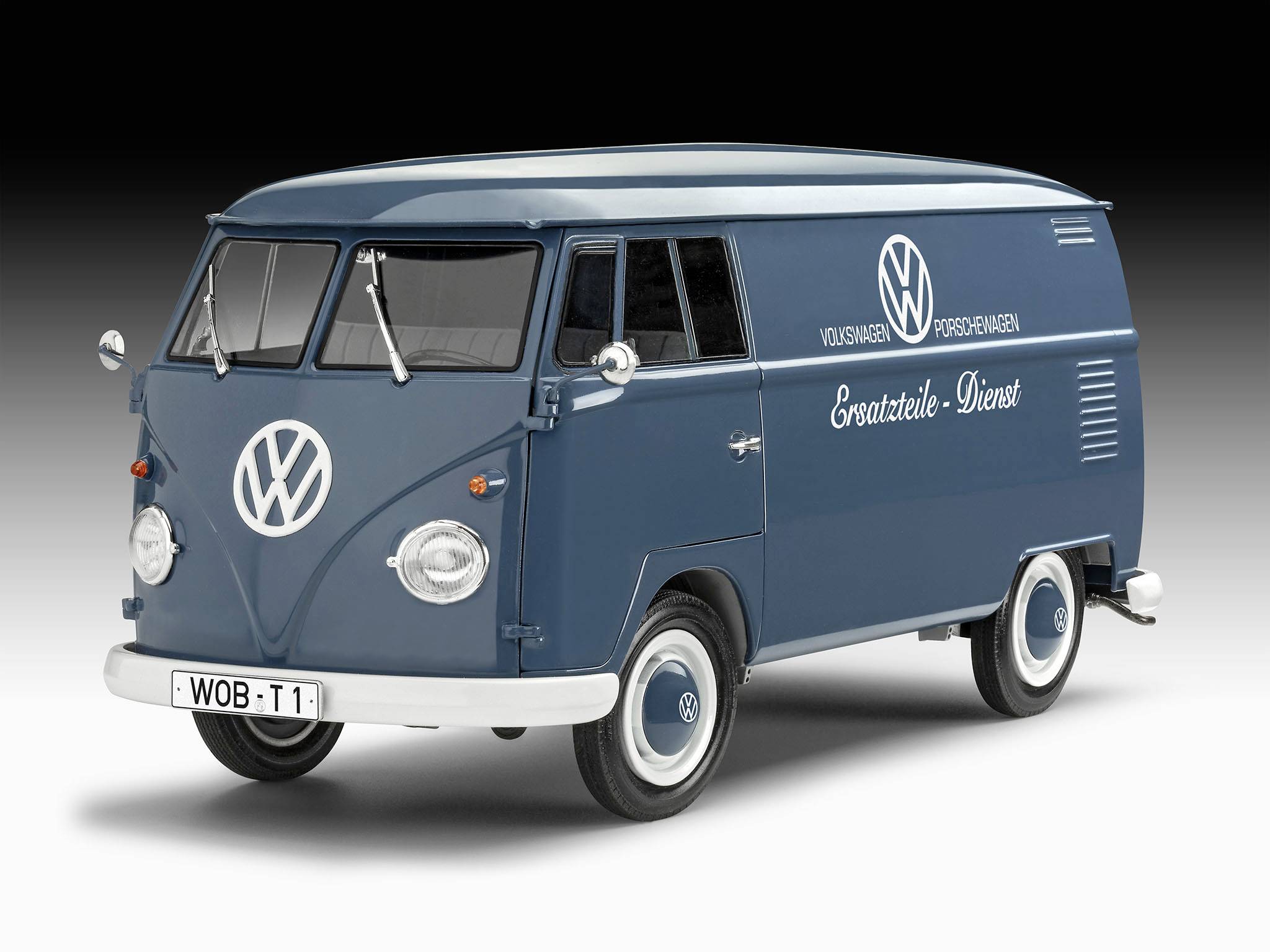 Ein blauer VW Transporter mit der Aufschrift 'Ersatzteile-Dienst' und VW-Logos, auf einem neutralen Hintergrund dargestellt.