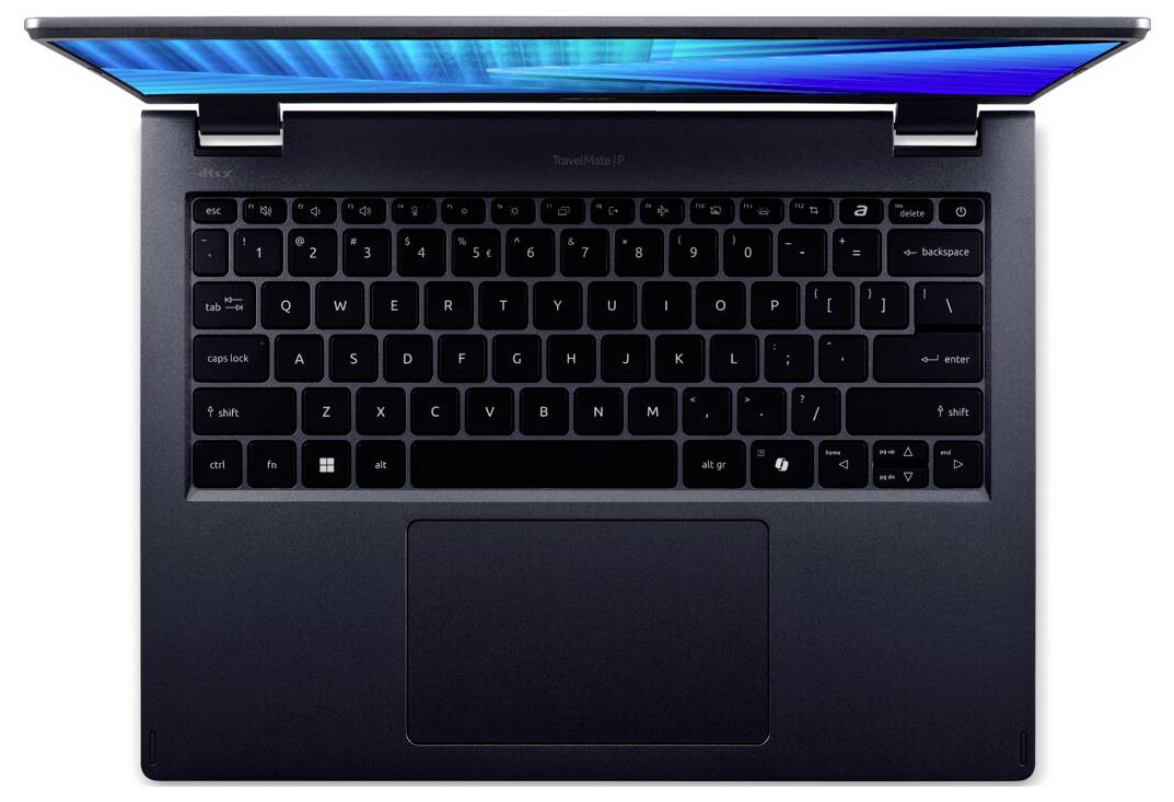 Ein schlanker schwarzer Laptop mit einem leuchtend blauen Bildschirm, der eine vollständige QWERTZ-Tastatur und ein großes Touchpad zeigt. Das Gerät ist flach geöffnet.