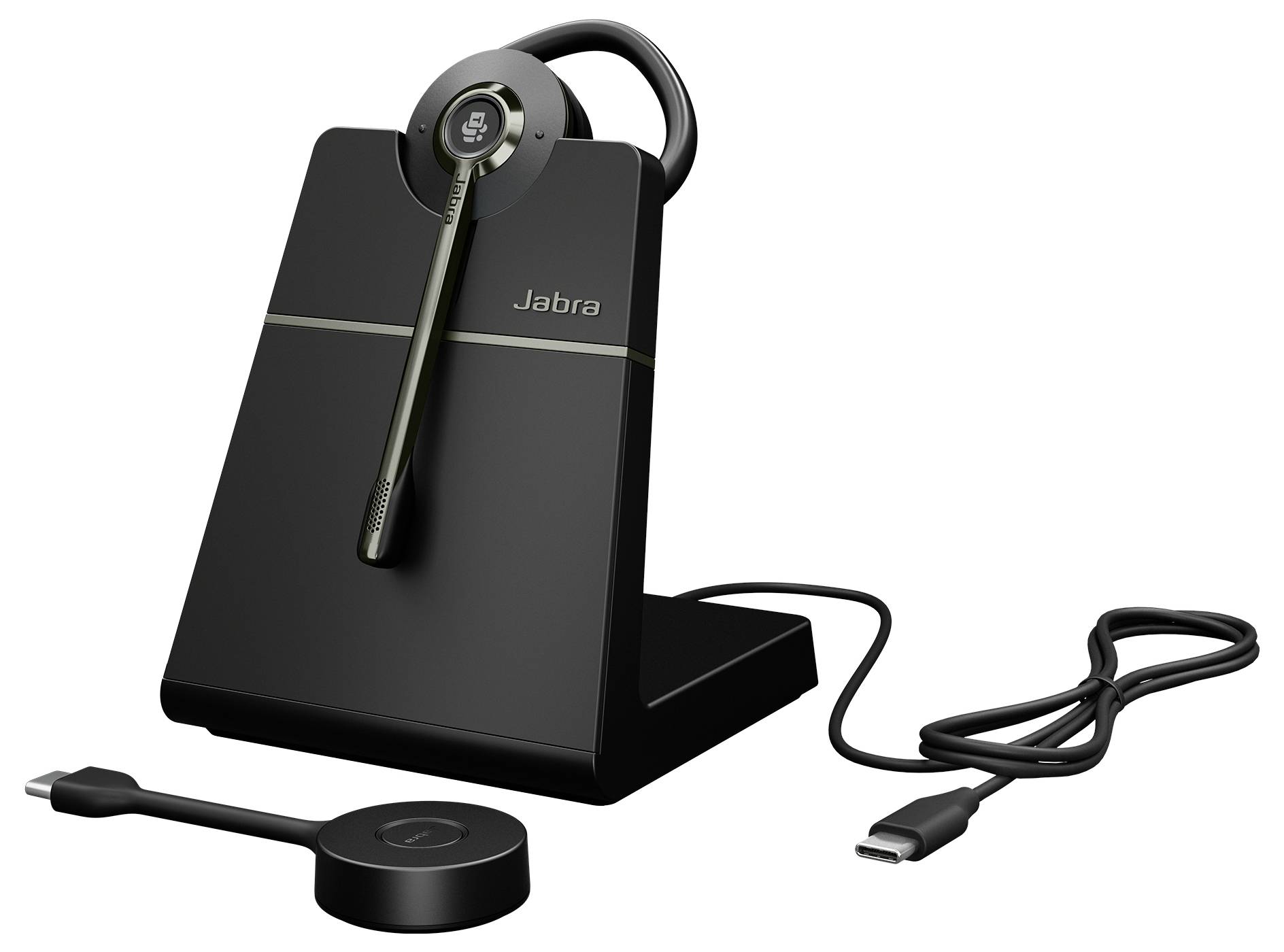 Kabelloses Headset auf Ladestation mit USB-C-Verbindungskabel und Adapter. Geeignet für Büro- und Heimarbeitsplatzkommunikation.