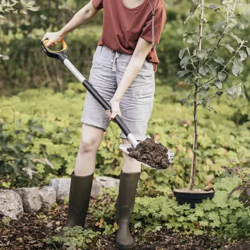 Fiskars 1066729 Spaten Arbeitsbreite 192mm D-Griff Fiskars 1066729 Spaten Arbeitsbreite 192mm D-Griff