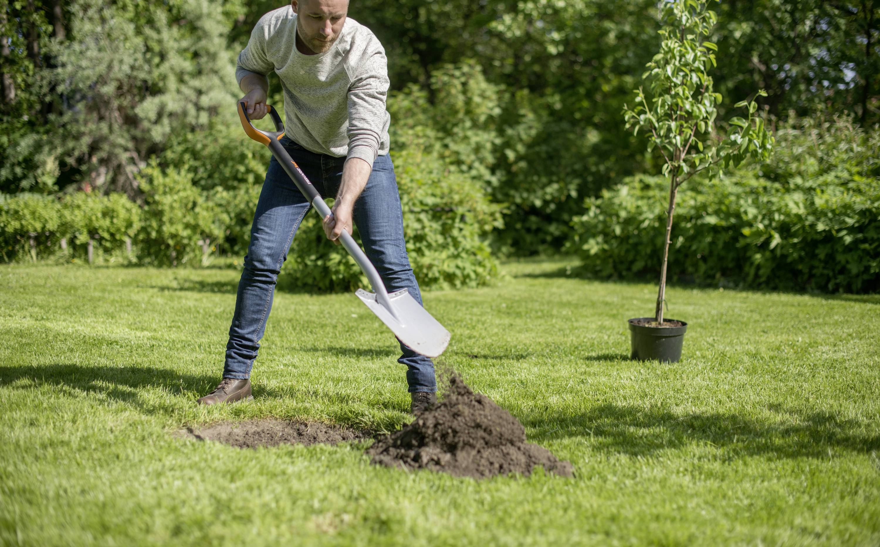 Fiskars 1066729 Spaten Arbeitsbreite 192mm D-Griff