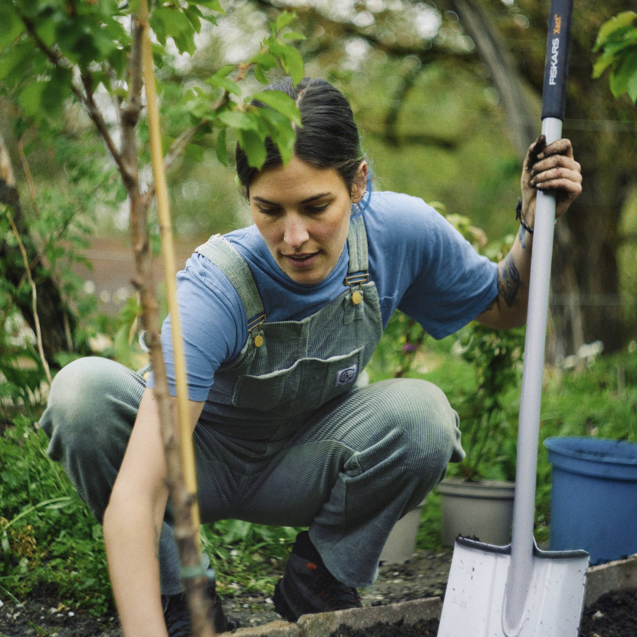 Fiskars 1066732 Spaten Arbeitsbreite 192mm D-Griff