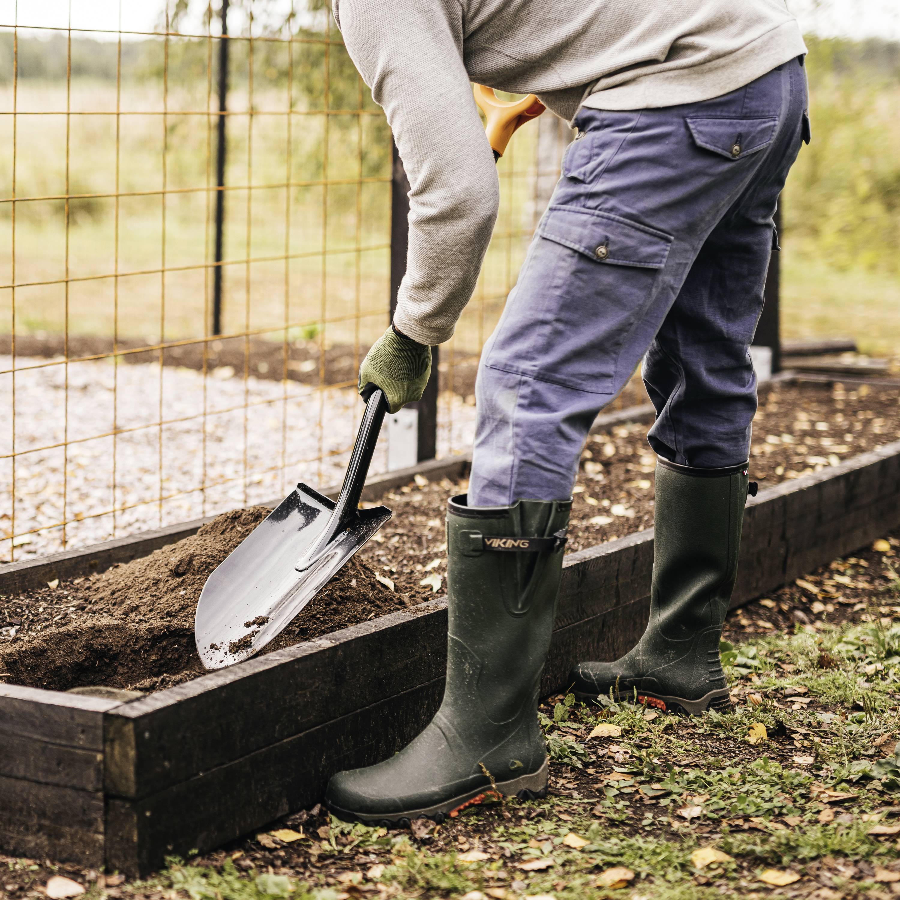 Fiskars 1067516 Spaten Arbeitsbreite 205mm D-Griff