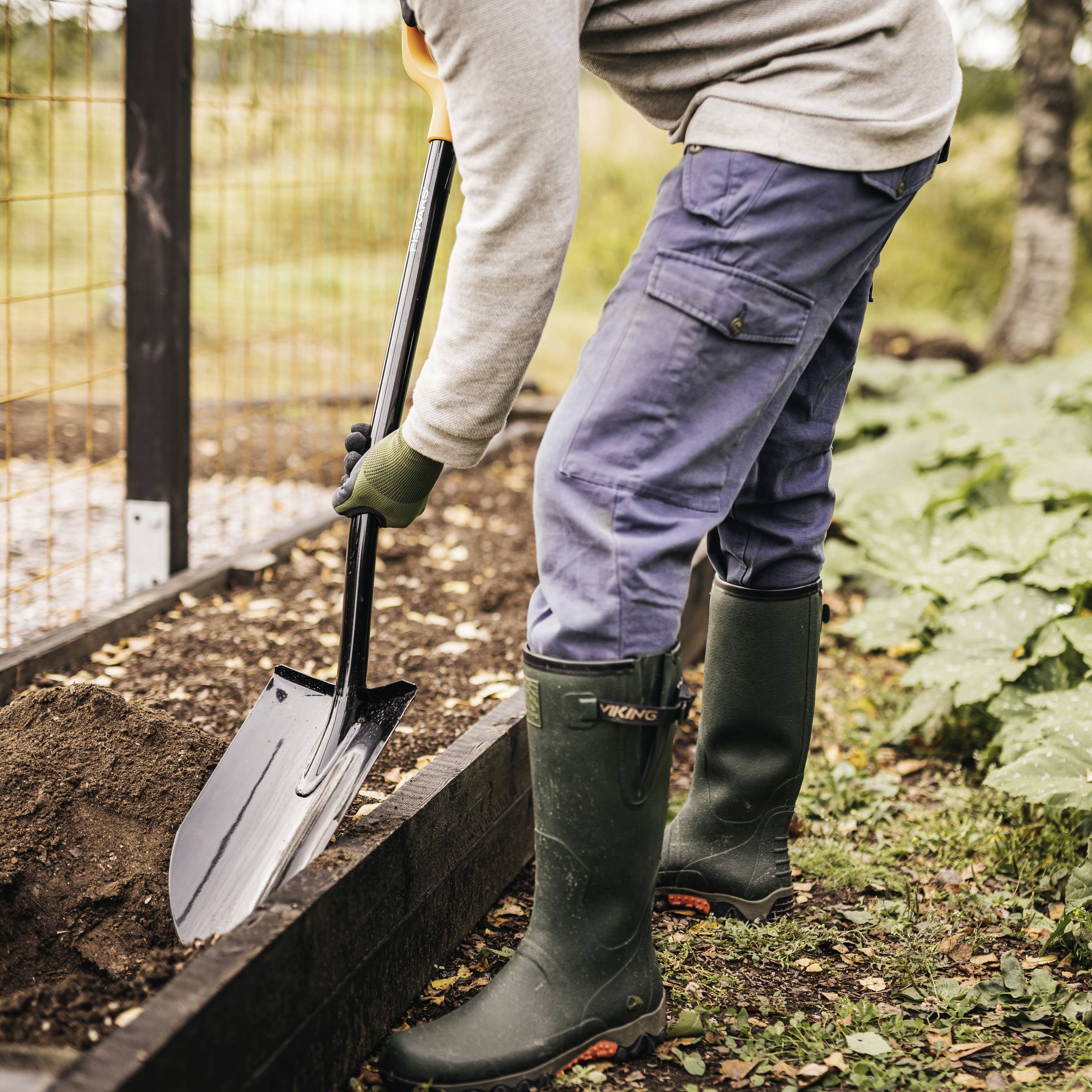 Fiskars 1067516 Spaten Arbeitsbreite 205mm D-Griff