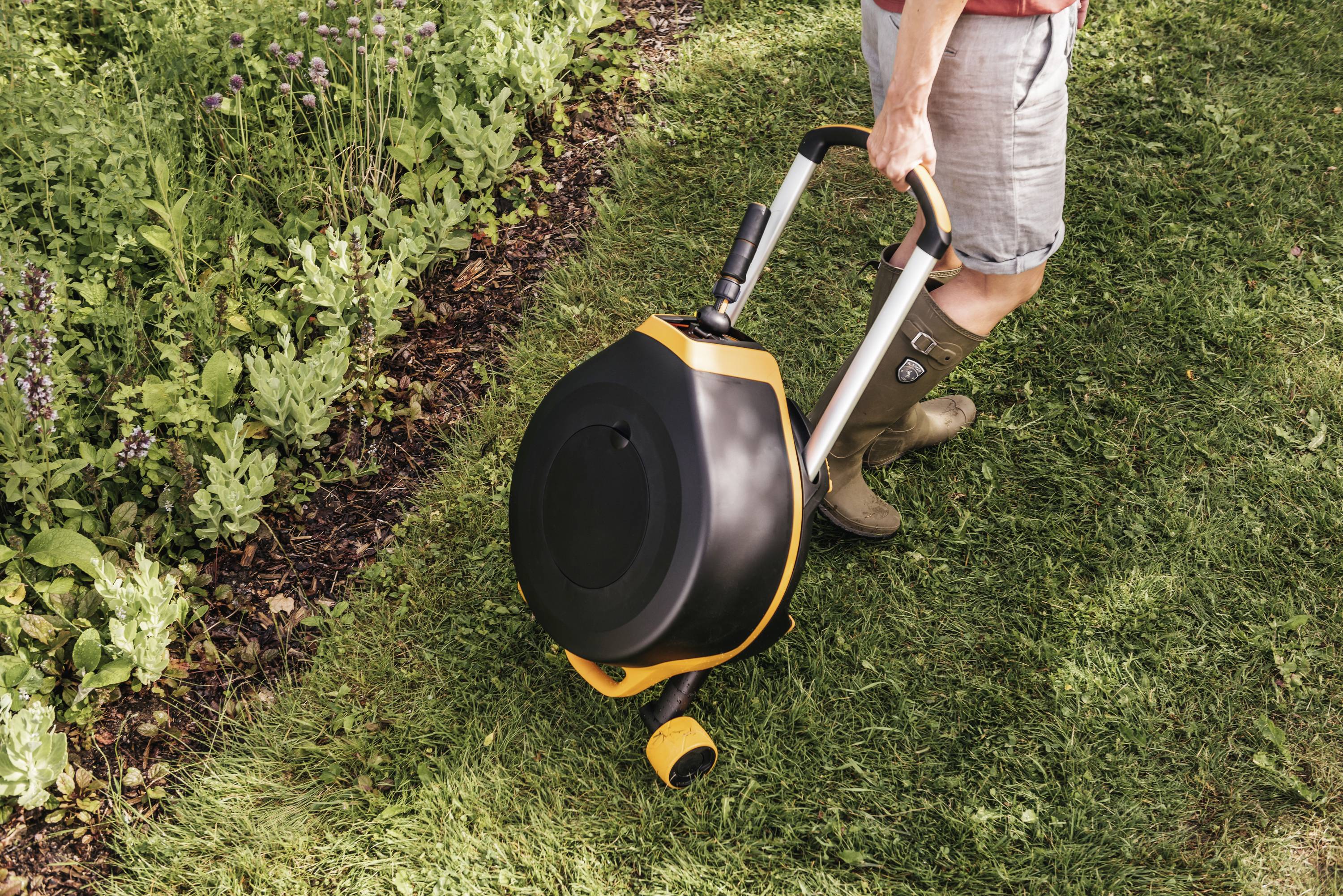 Fiskars 1067548 X-Series™ Waterwheel XL Schlauchwagen 13mm 27m 1/2 Zoll 1 St. Schwarz, Orange