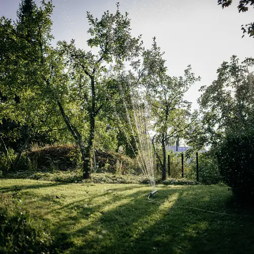 Fiskars 1070831 X-Series Rasensprenger 340 m² (max.) Fiskars 1070831 X-Series Rasensprenger 340 m² (max.)