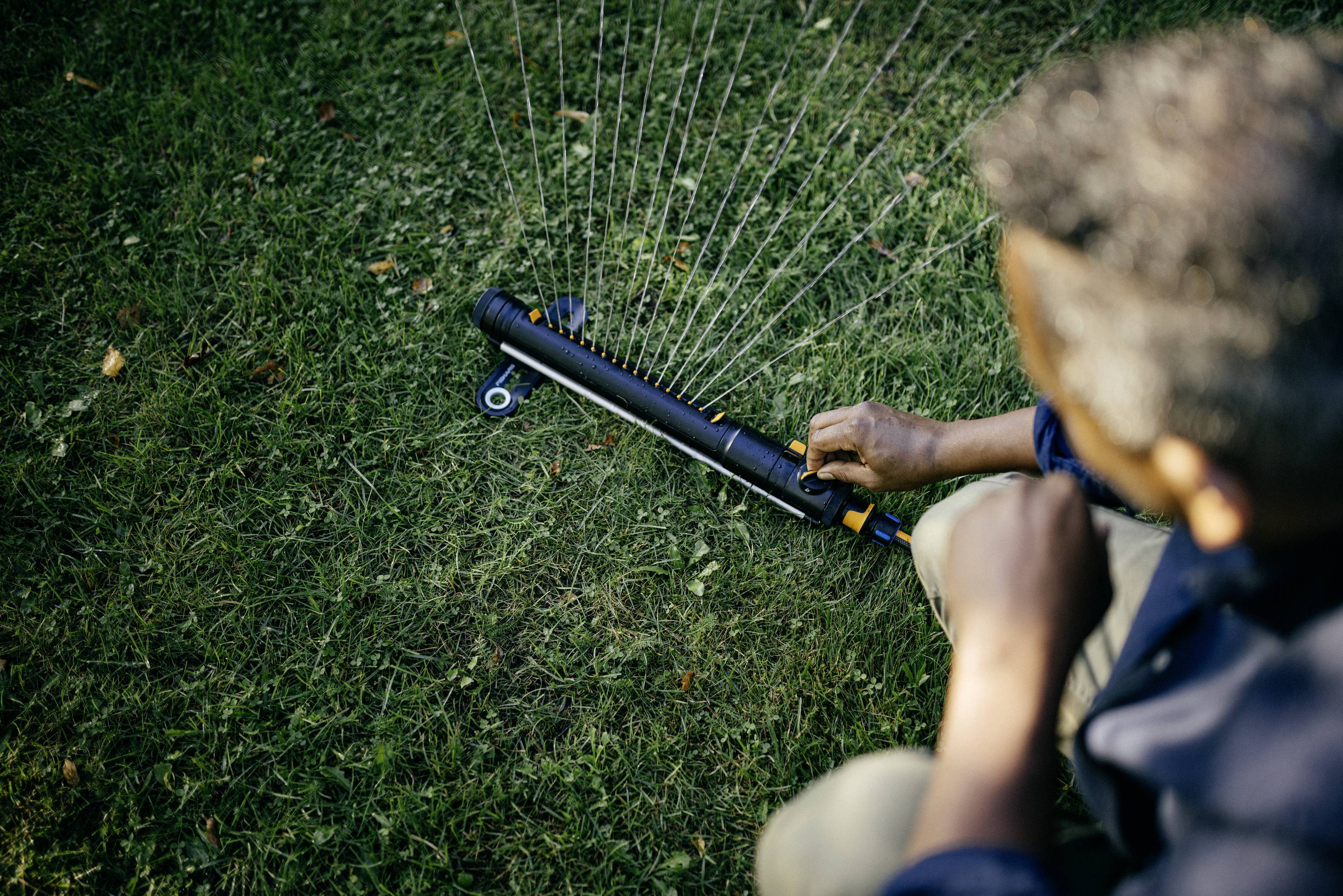 Fiskars 1070832 X-Series Rasensprenger 300m² (max.)