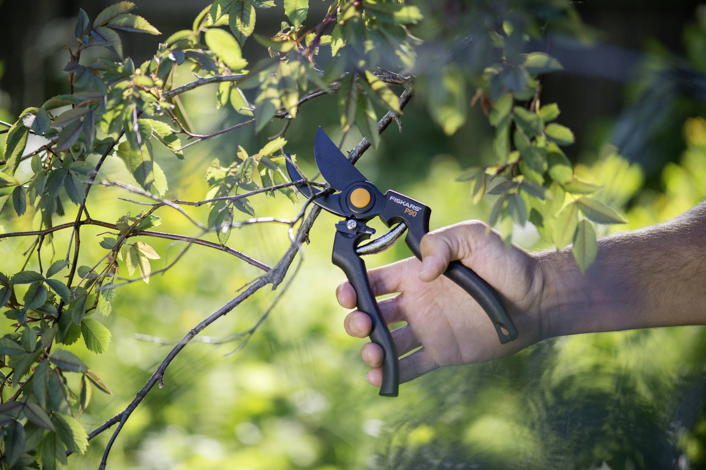 Fiskars 1001530 Pro P90 Gartenschere 230mm