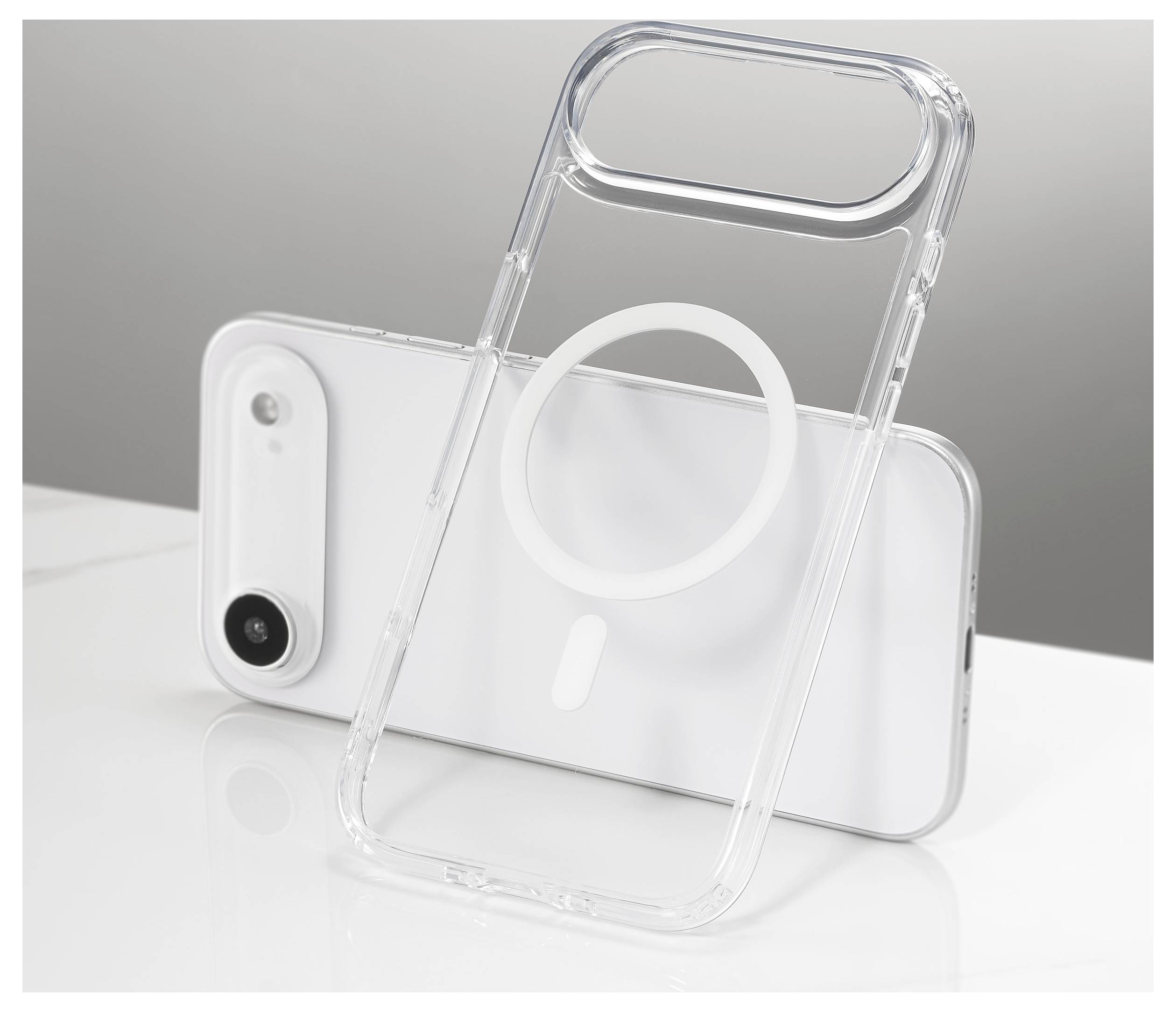 Ein Smartphone mit weißem Rücken und schwarzer Kameralinse liegt auf einer weißen Oberfläche, teilweise von einem transparenten Gehäuse mit kreisförmigem Design bedeckt.