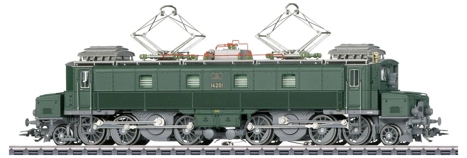 Grüner Modellzug mit zwei Stromabnehmern auf Gleis. Historische Elektro-Lokomotive in detaillierter Konstruktion.