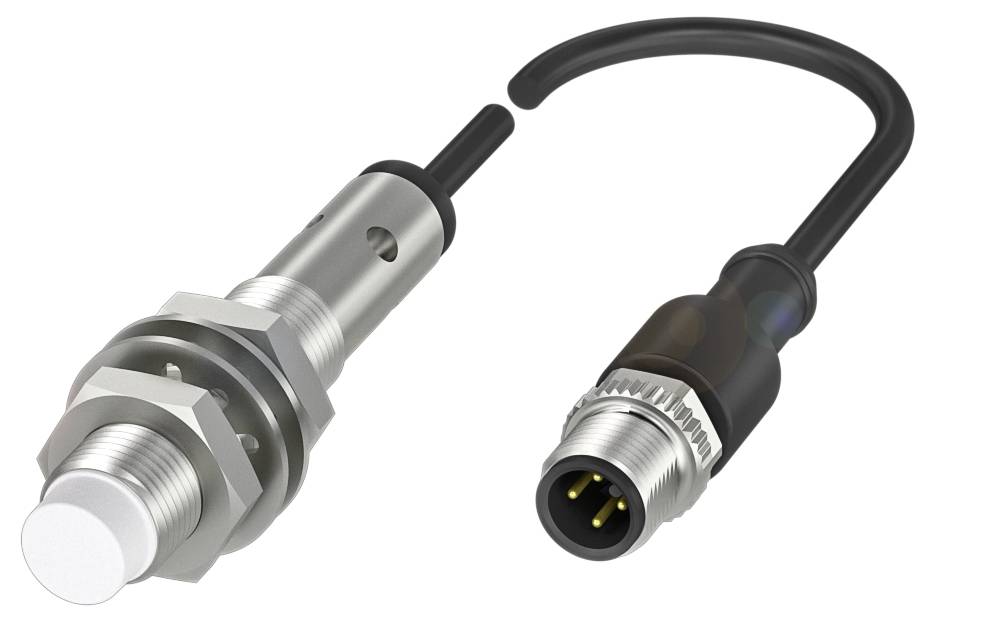 Induktiver Näherungssensor aus Metall mit Anschlusskabel und Stecker. Geeignet für industrielle Anwendungen zur Erfassung von Objekten.