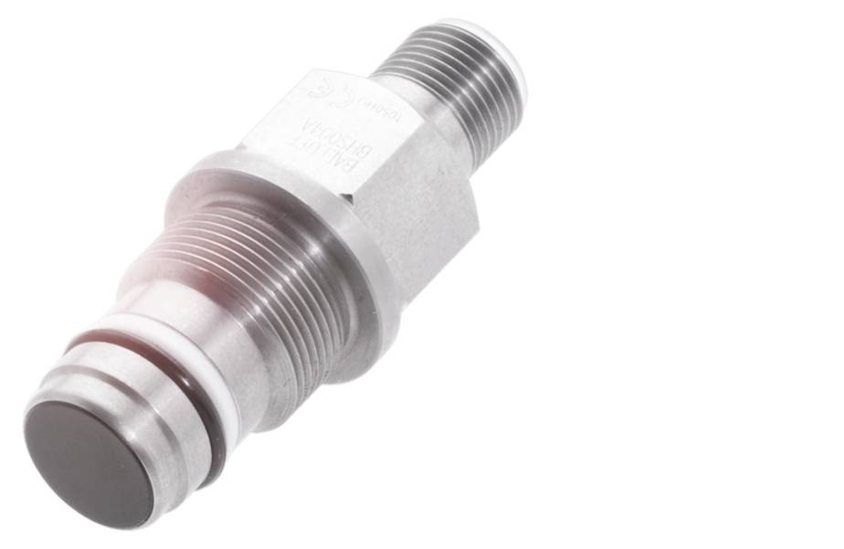 Ein Metallanschluss oder -adapter mit Gewinde und Dichtungsring, möglicherweise aus Edelstahl, für industriellen Einsatz.
