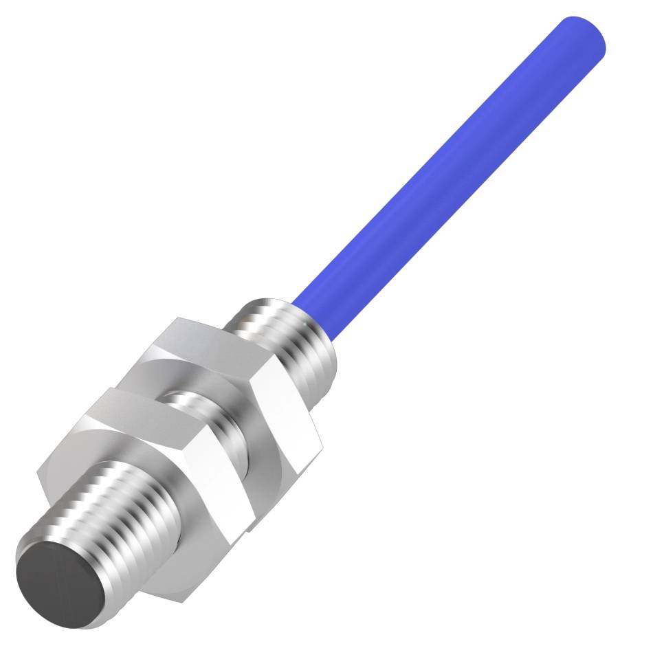 Ein zylindrischer Sensor mit blauer Kabelverbindung und einem Metallgehäuse, geeignet für industrielle Anwendungen zur Objekterkennung.