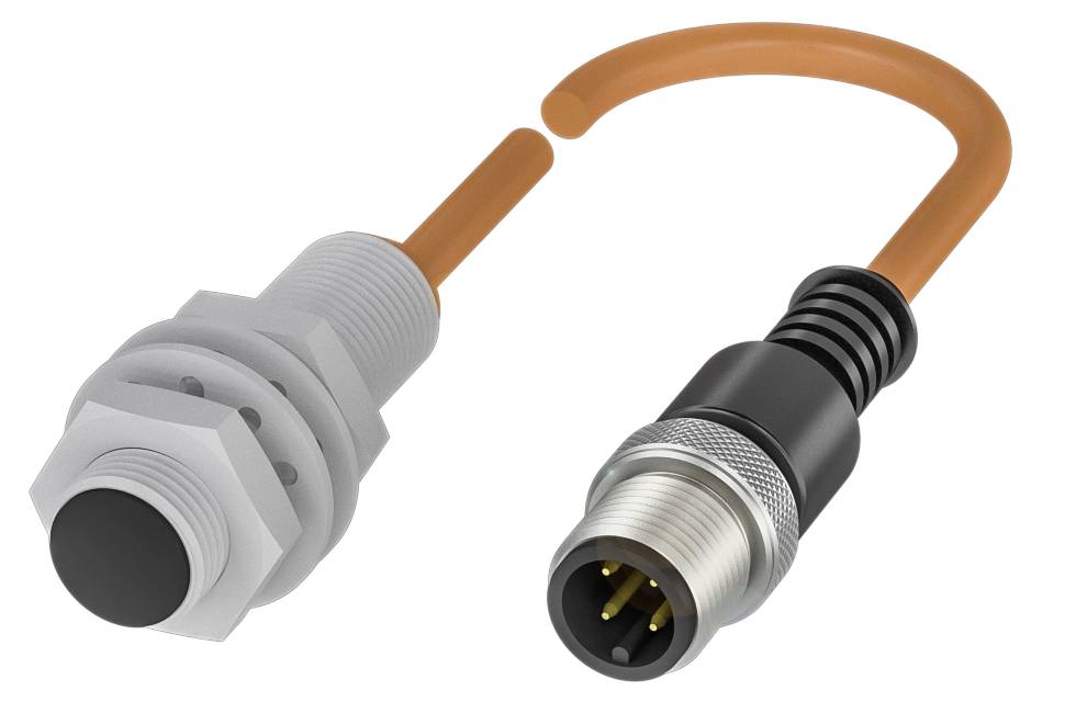 Ein grauer Sensor mit Gewinde und ein orangefarbenes Kabel, das mit einem schwarzen Stecker endet, sind miteinander verbunden.