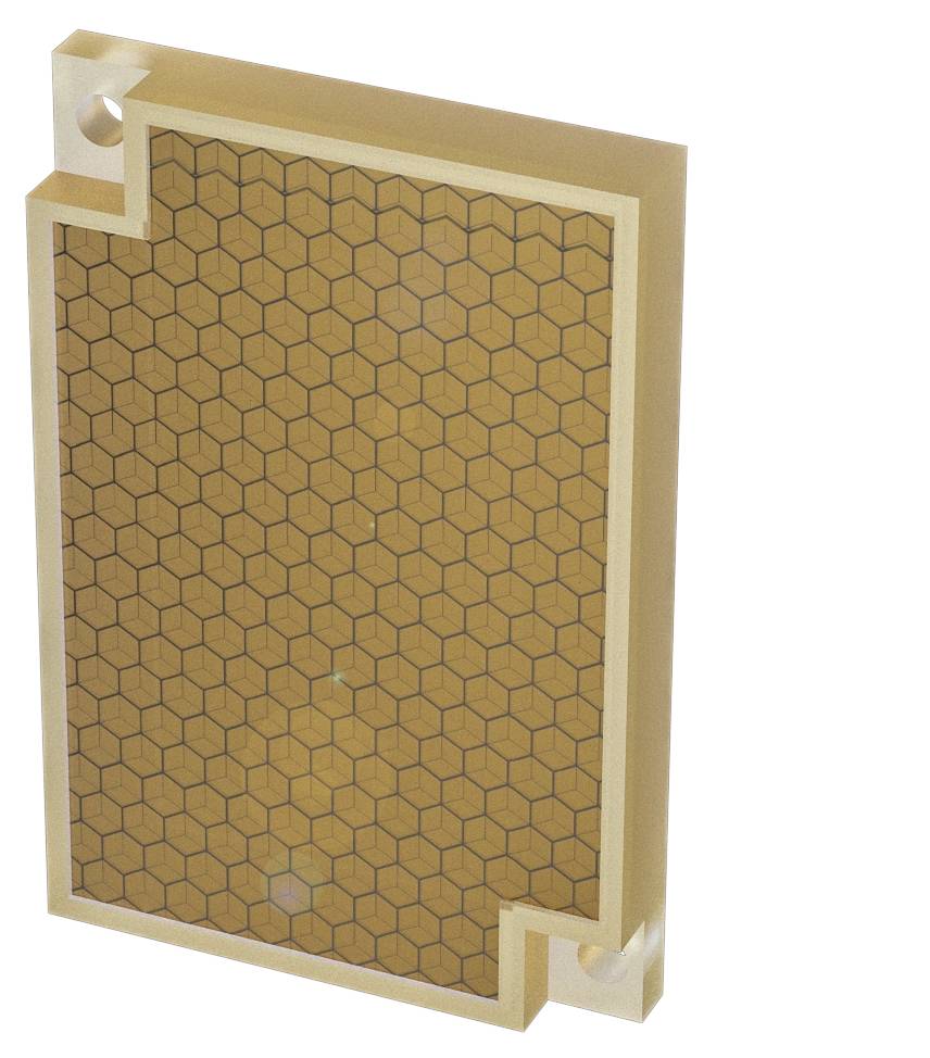 Goldene, rechteckige Honigwabenkachel mit sechseckigem Muster, seitlich zwei Einkerbungen.