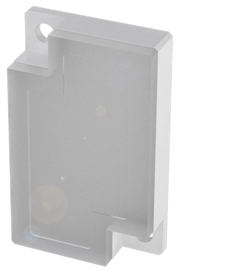 Metallteil in rechteckiger Form mit runder Öffnung an der oberen Ecke. Das Objekt hat vertikale und horizontale Einkerbungen.