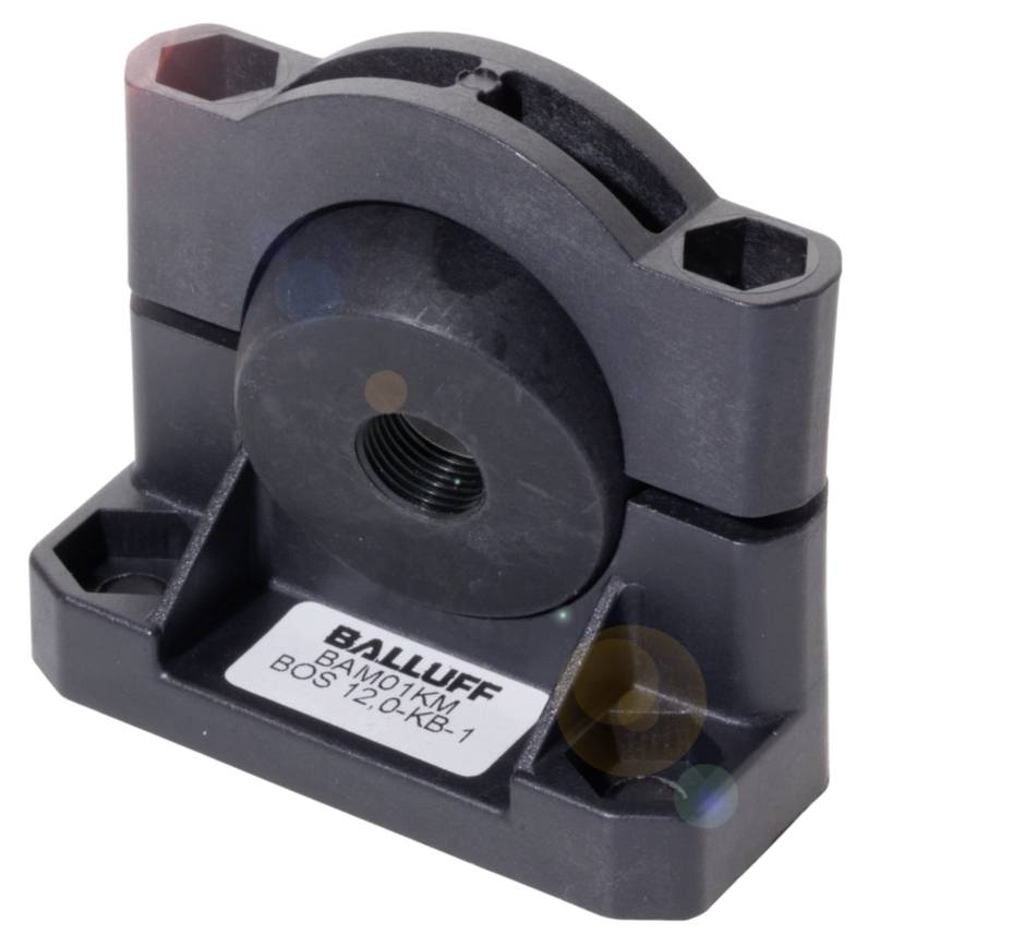 Ein schwarzer Halterungssockel mit der Aufschrift 'Balluff BAM01KM BOS 12-KB-1'.