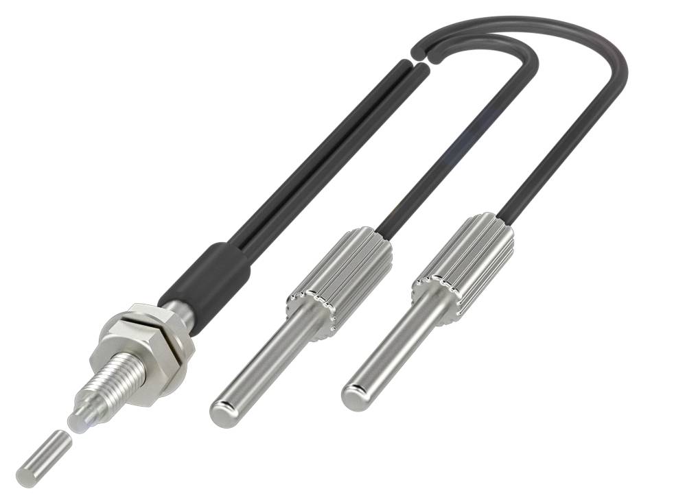 Drei metallische Temperatursensoren in unterschiedlicher Größe mit Gewinde und Schutzhülsen, verbunden durch schwarze Kabel.