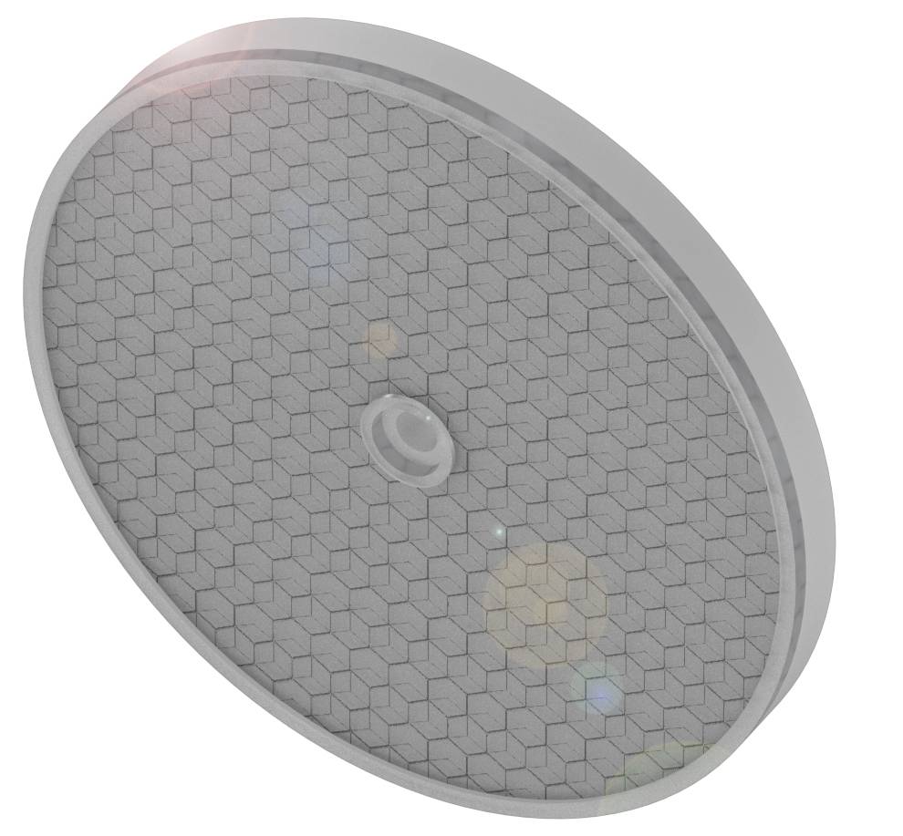 Ein runder, grauer Deckel mit sechseckigem Muster und einem zentralen Griff. Lichtreflexionen sind auf der Oberfläche erkennbar.