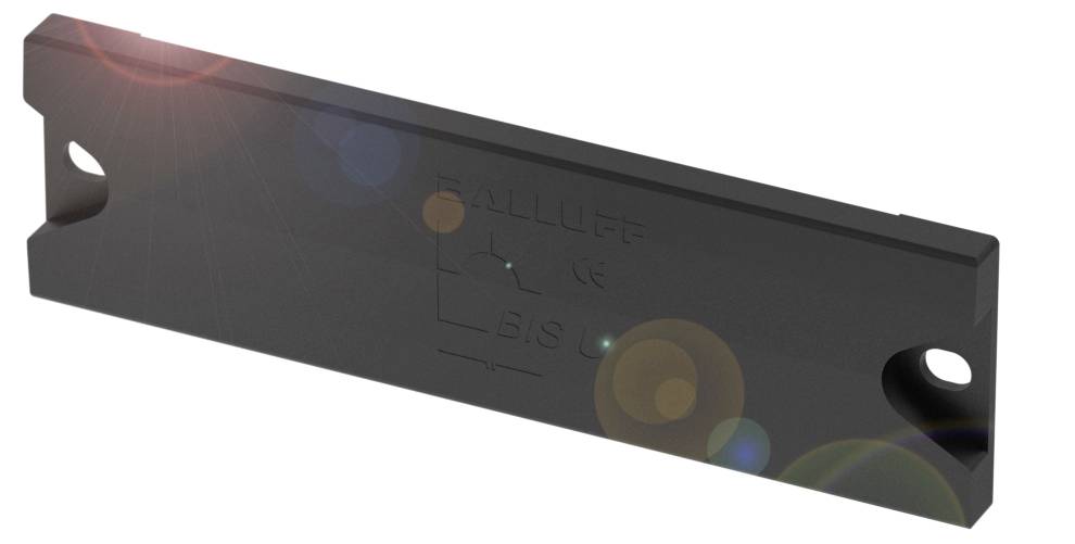 Ein rechteckiger, schwarzer RFID-Tag mit zwei Befestigungslöchern an den Enden. Markenname ist auf der Oberfläche eingraviert.