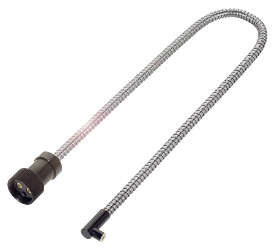 Flexibler Metallschlauch mit Schraubanschluss und rechteckigem Ausgang, geeignet für spezielle Installationen oder Anpassungen.