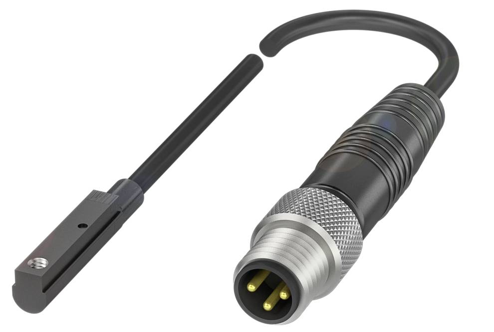 Metallsensor mit Steckverbinder. Der Sensor ist zylindrisch, der Steckverbinder hat drei Pins. Geeignet für industrielle Anwendungen.