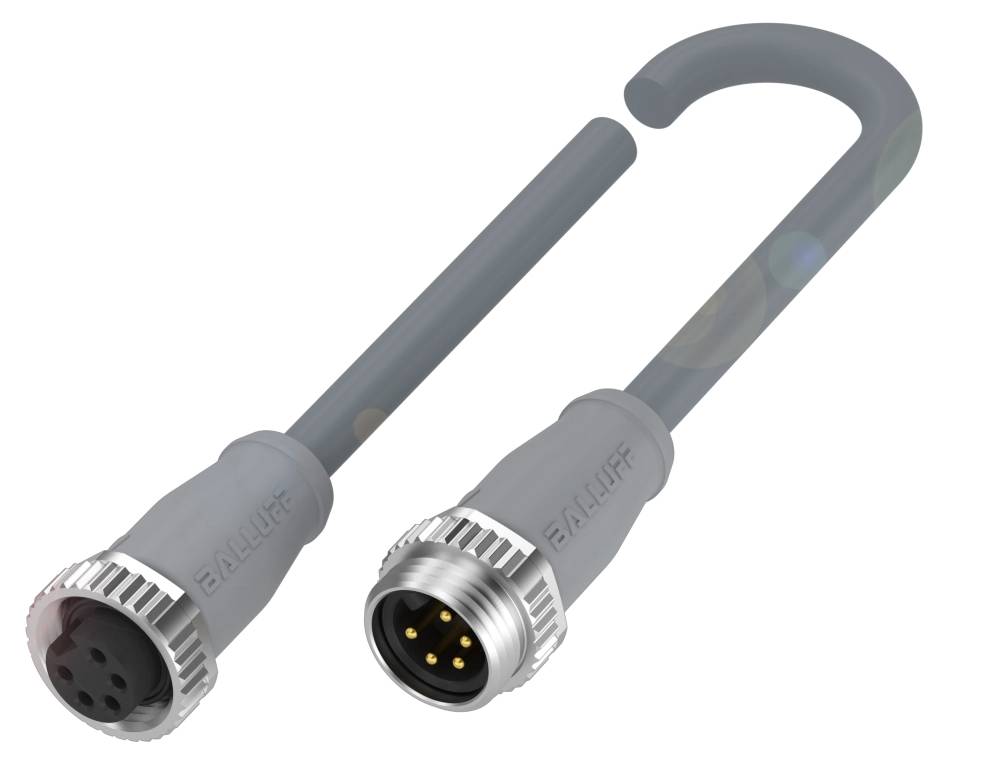 Graue Steckverbindung mit zwei Enden: links eine Buchse mit vier Löchern, rechts ein Stecker mit einem gebogenen Kabel und vier Pins.