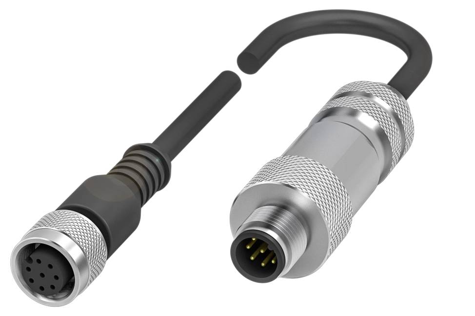 Zwei elektrische Steckverbinder mit silbernen Metallgehäusen und schwarzem Kabel, einer mit Buchse, der andere mit Stecker, vor weißem Hintergrund.