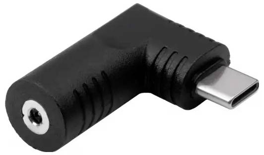 Ein schwarzer USB-C-Adapter in L-Form, geeignet zum Anschließen von Kopfhörern mit 3,5-mm-Stecker an ein USB-C-Gerät.